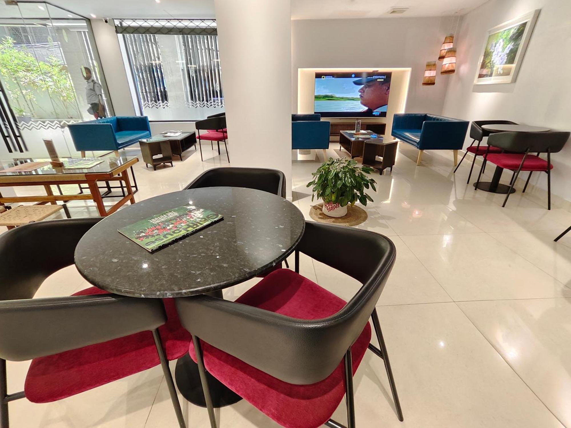 Hotel Nandini Dhaka Zewnętrze zdjęcie